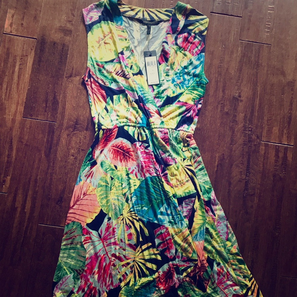 NWT beautiful BCBGMAXAZRIA summer midi dress